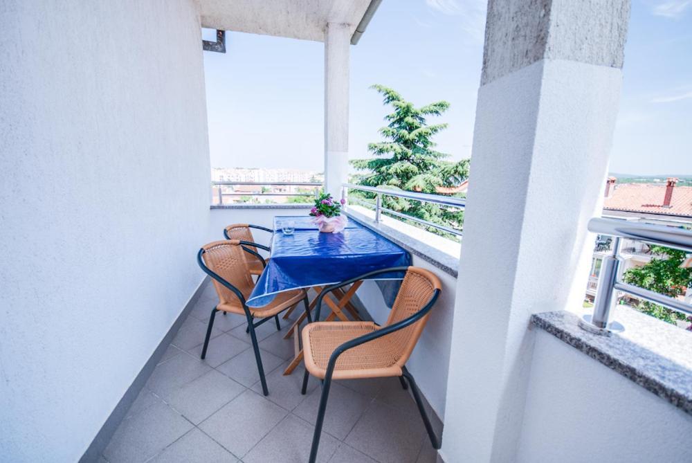 Appartamento Haus Silvia Rovigno Esterno foto