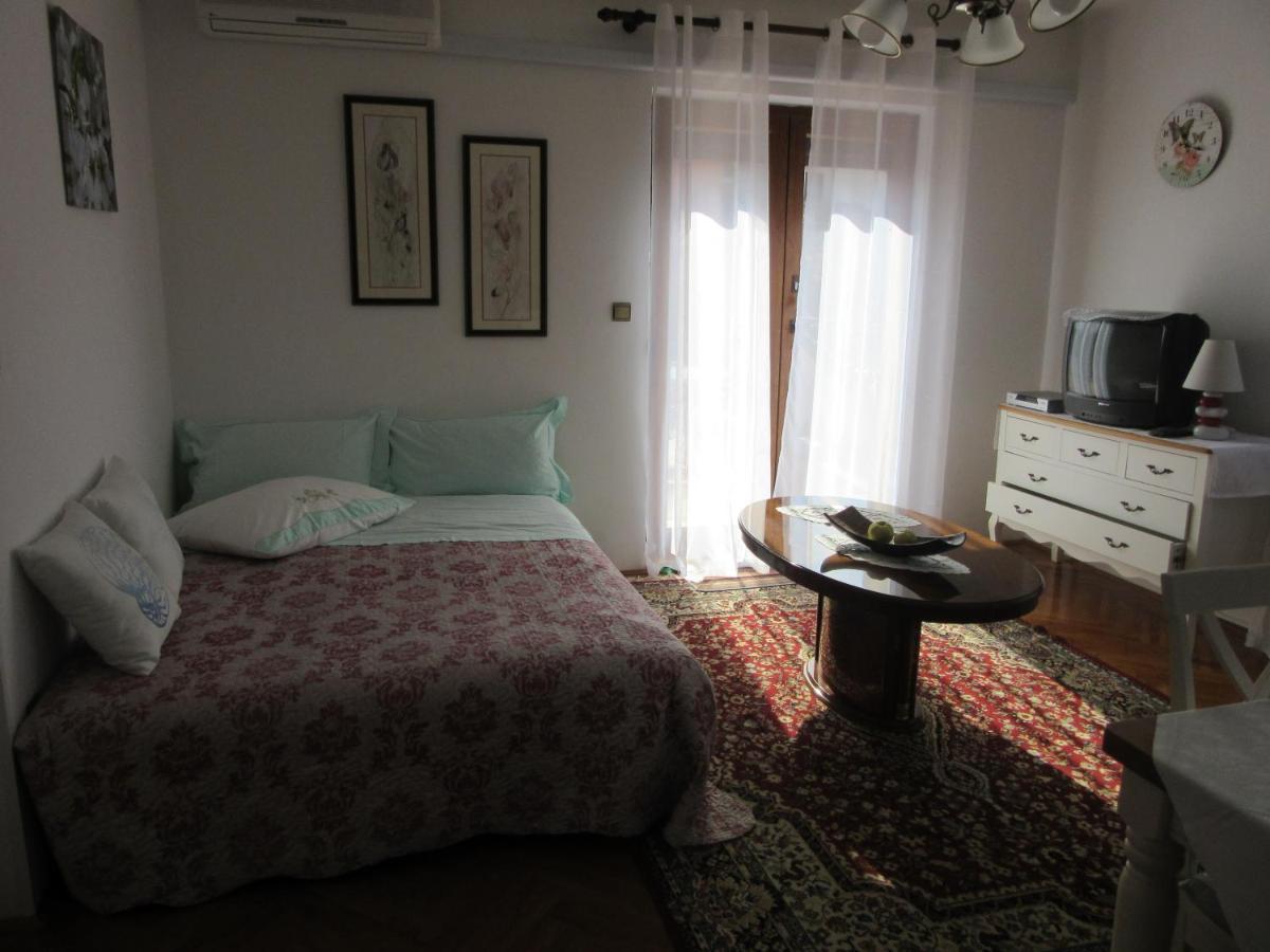 Appartamento Haus Silvia Rovigno Esterno foto