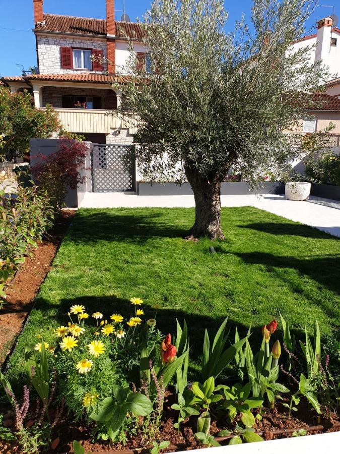 Appartamento Haus Silvia Rovigno Esterno foto
