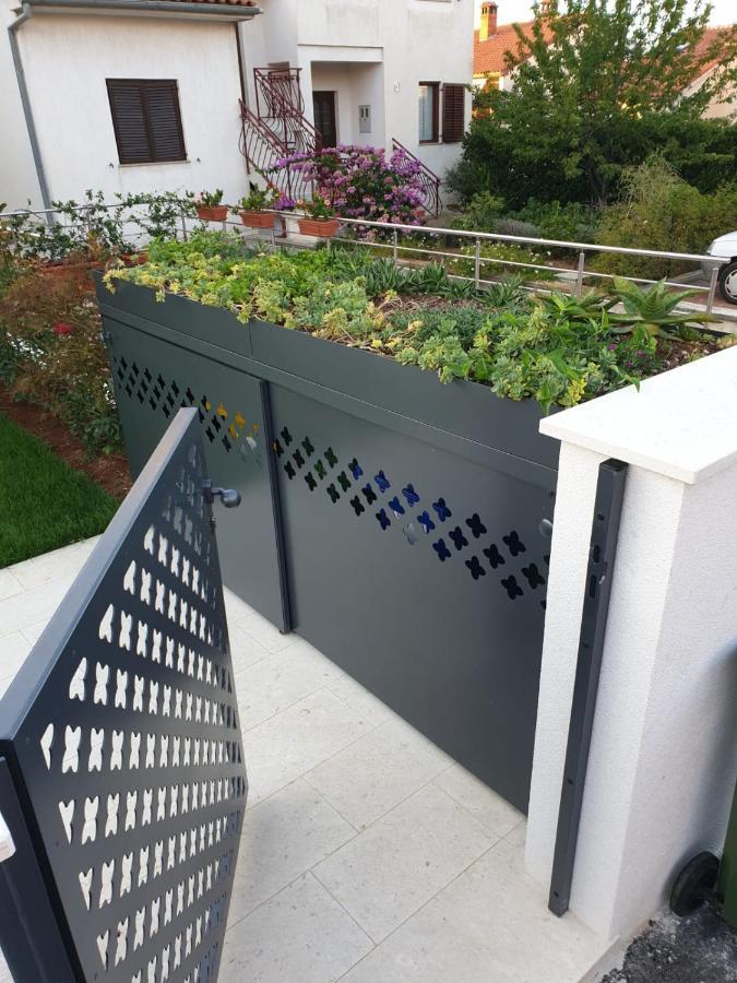 Appartamento Haus Silvia Rovigno Esterno foto