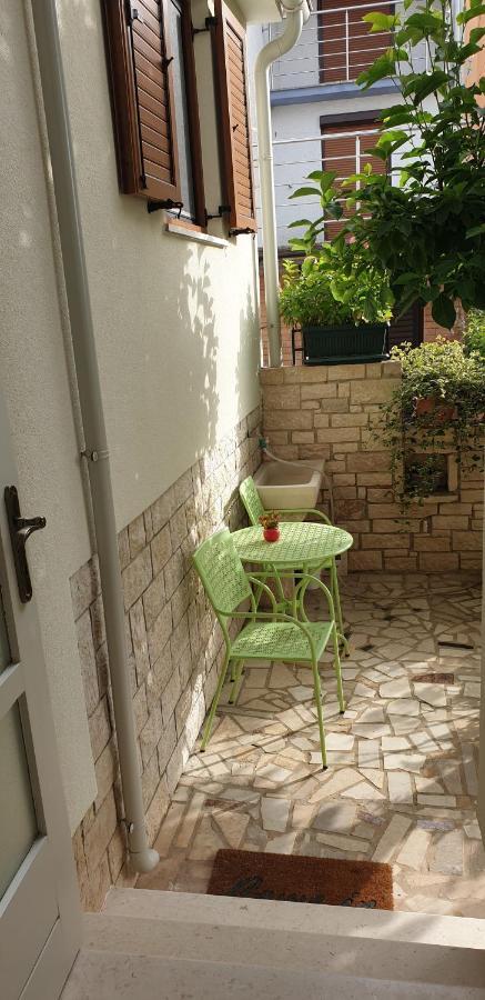 Appartamento Haus Silvia Rovigno Esterno foto