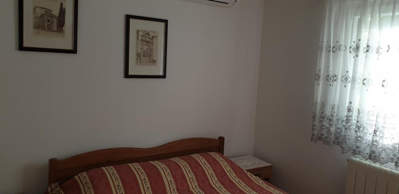 Appartamento Haus Silvia Rovigno Esterno foto